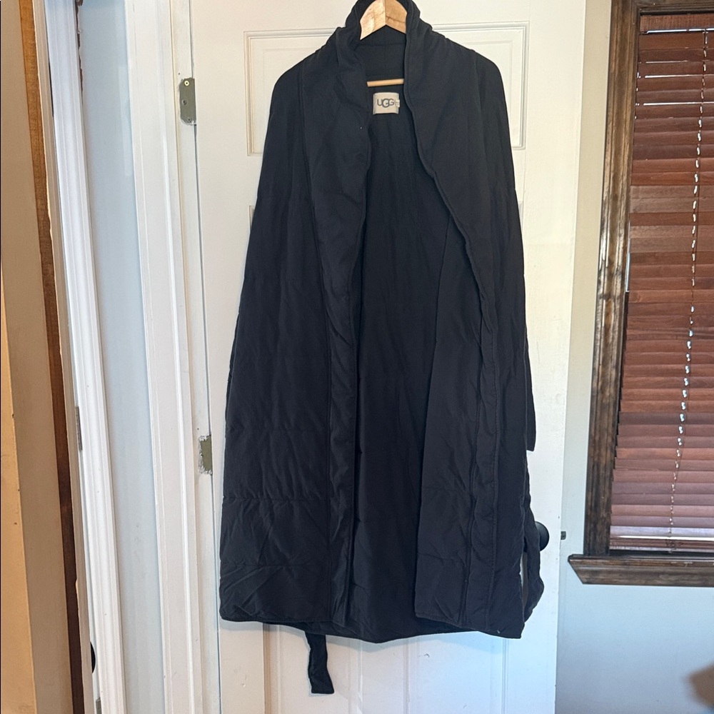 UGG Black Outerwear